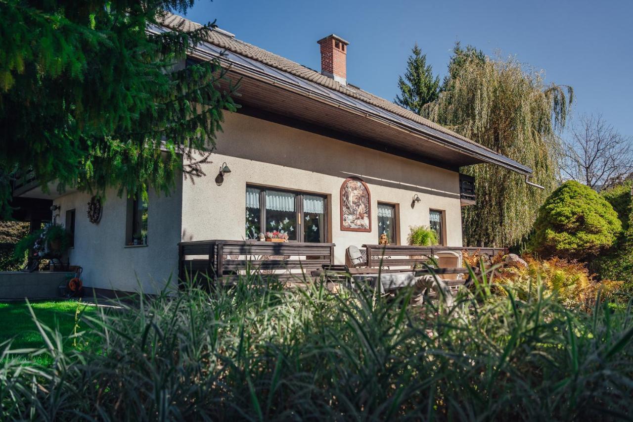 Apartma Borovc Mojstrana Exterior photo
