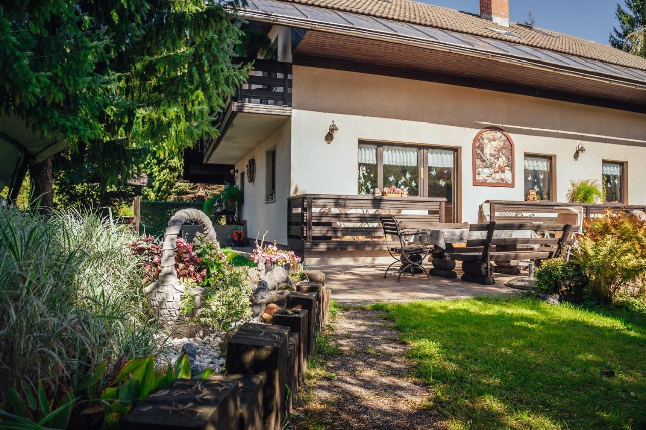 Apartma Borovc Mojstrana Exterior photo